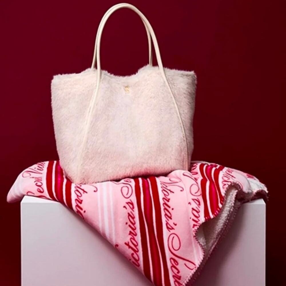 Victoria's Secret Cozy Blanket Throw and Faux Fur Tote Bag Set - White and Pink